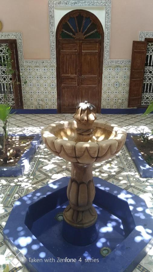 Riad Bouchouari 33 Marrakesh Exterior foto