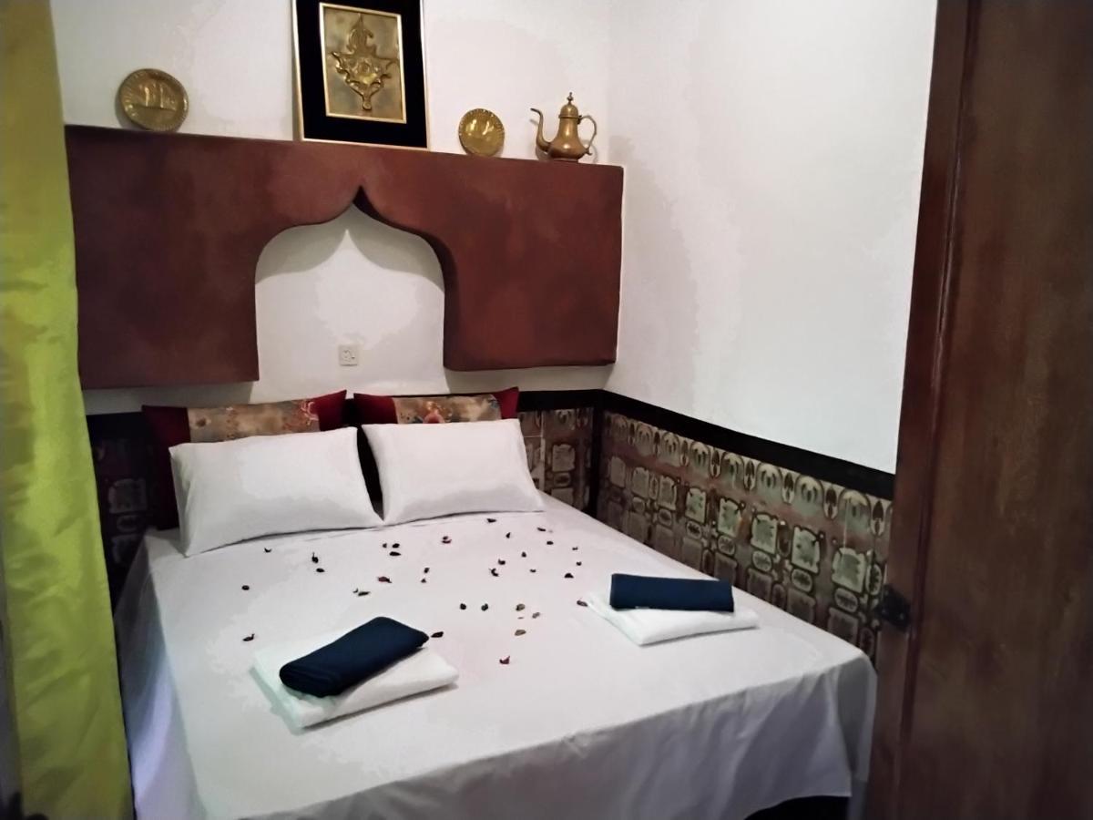 Riad Bouchouari 33 Marrakesh Exterior foto