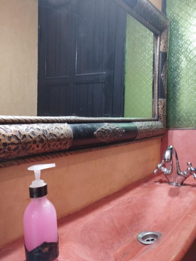 Riad Bouchouari 33 Marrakesh Exterior foto